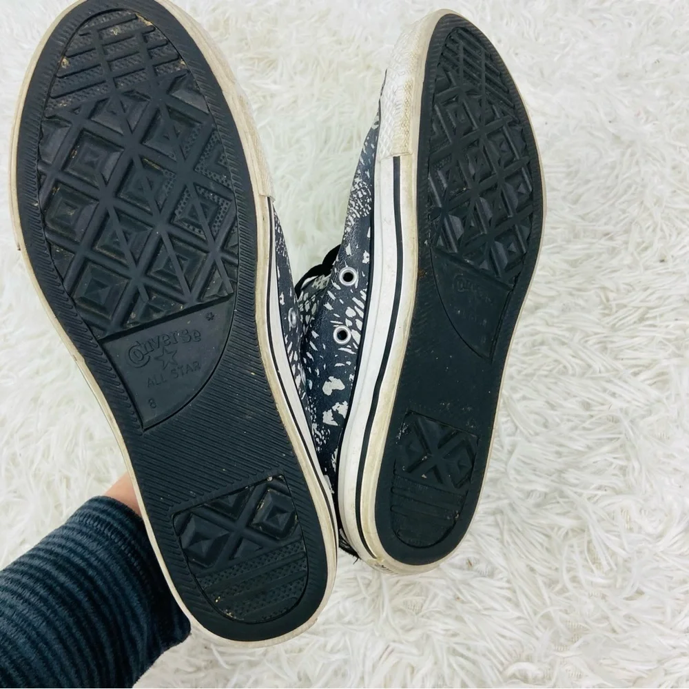 CONVERSE black & gray leather high top snakeskin lace up sneakers size junior 6